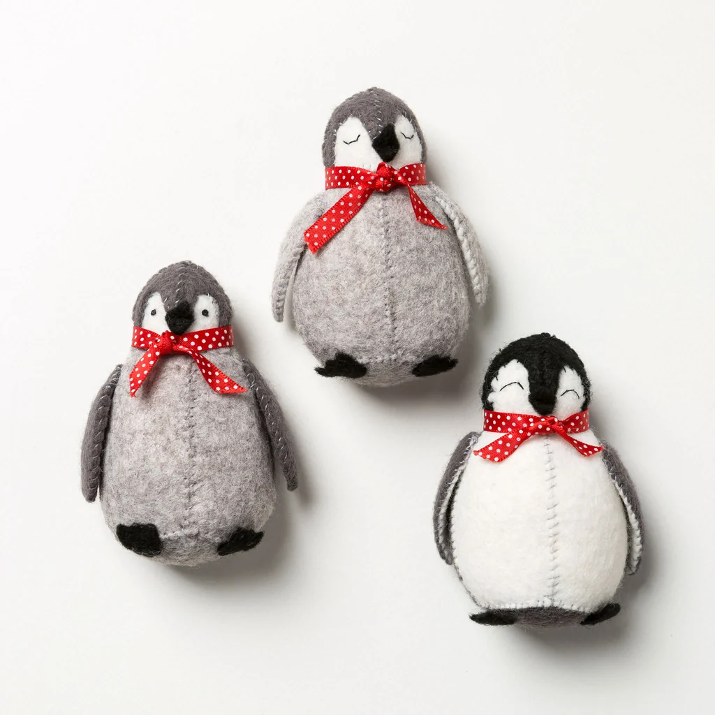 Baby Penguins Sewing Kit - Image 5