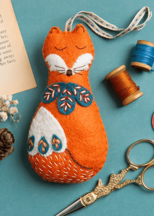 Corinne Lapierre Folk Embroidered Fox kit