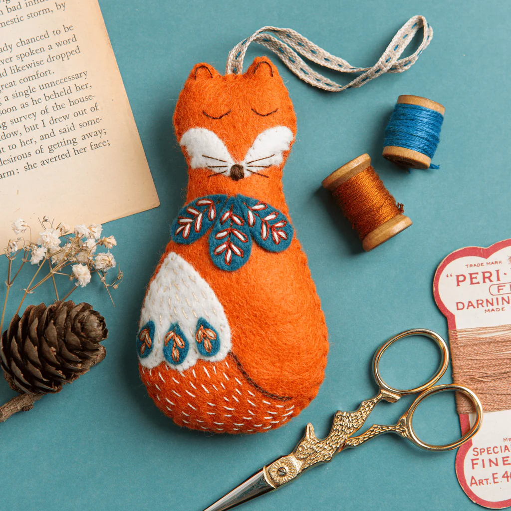 Corinne Lapierre Folk Embroidered Fox kit
