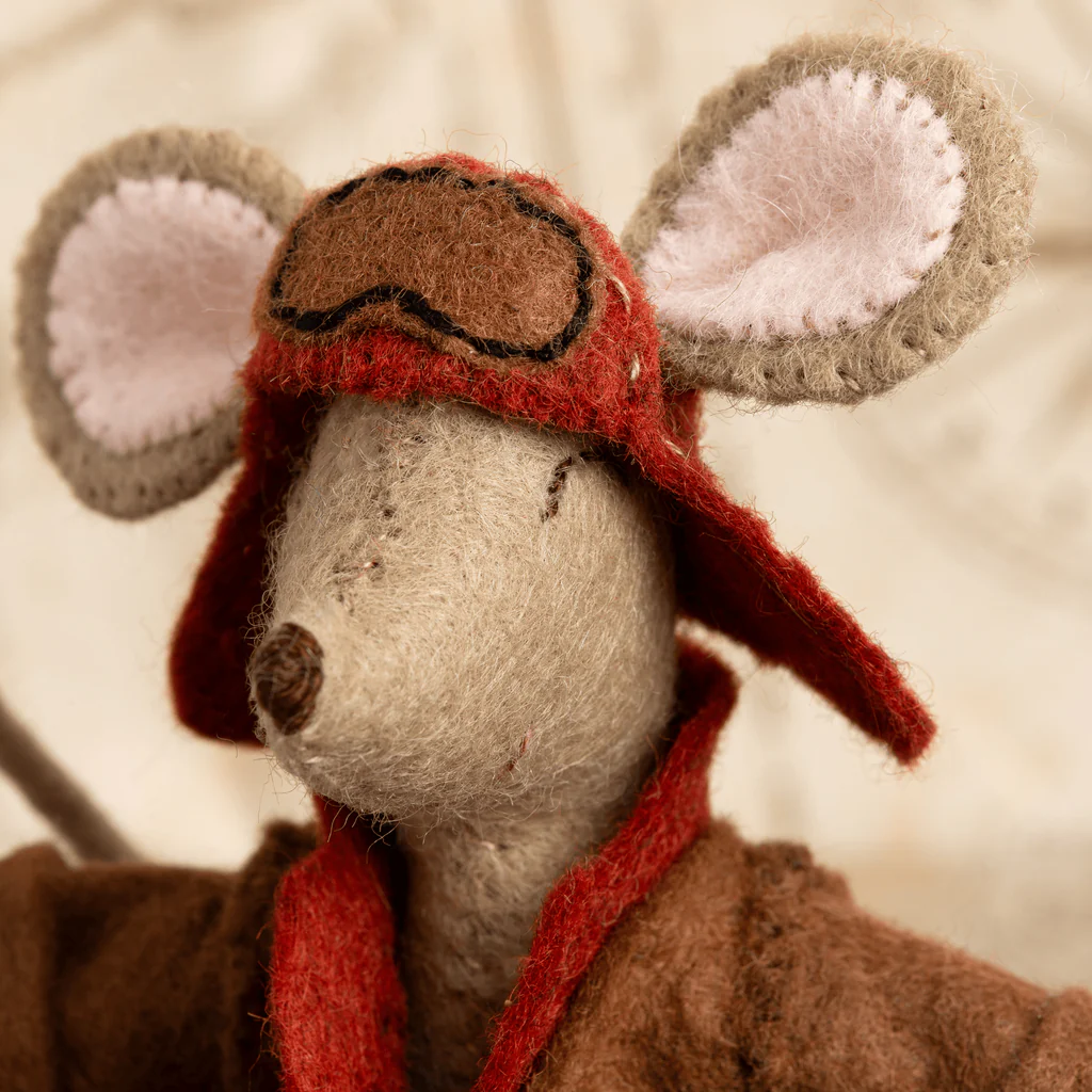 Little Mouse the Aviator Sewing Kit - Image 3
